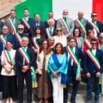 Mayor in black shirt at Republic Day, it's a controversy. “Memory of the Resistance offended”