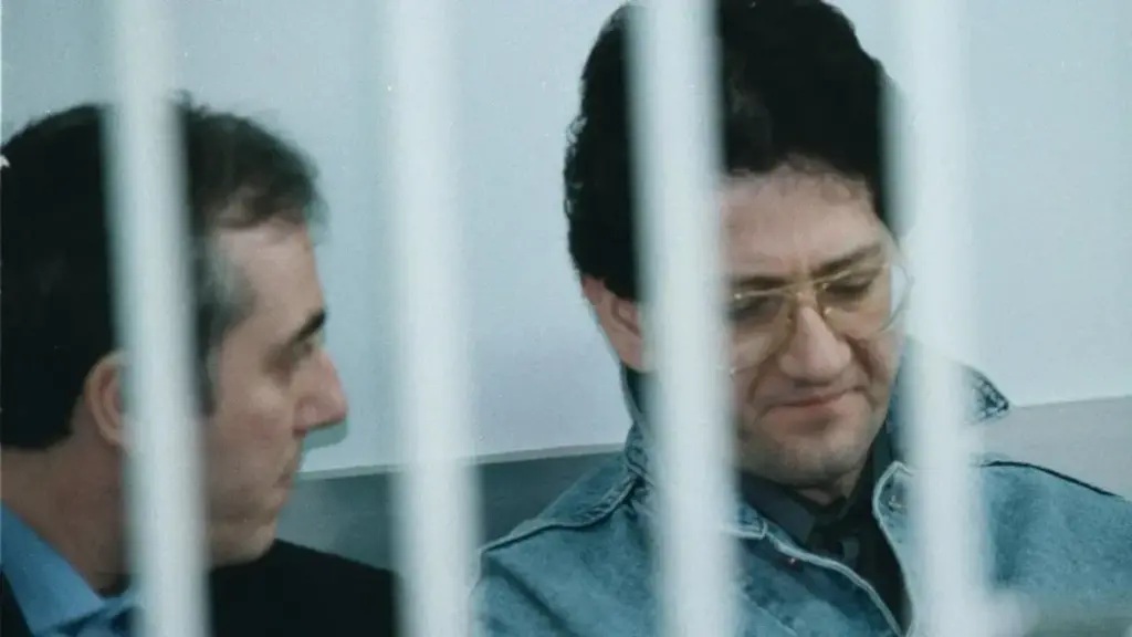 Roberto and Fabio Savi in an archive photo from March 1996 taken in Ancona during a hearing of the trial for the murder of the banker Ubaldo Paci from Pesaro