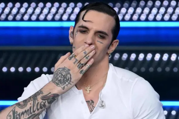 Achille Lauro concert, here's the setlist: everything is ready in Rimini for the zero date