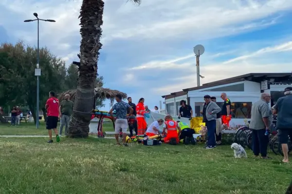 The brawl ends in drama on the waterfront: man in critical condition in front of the chalet