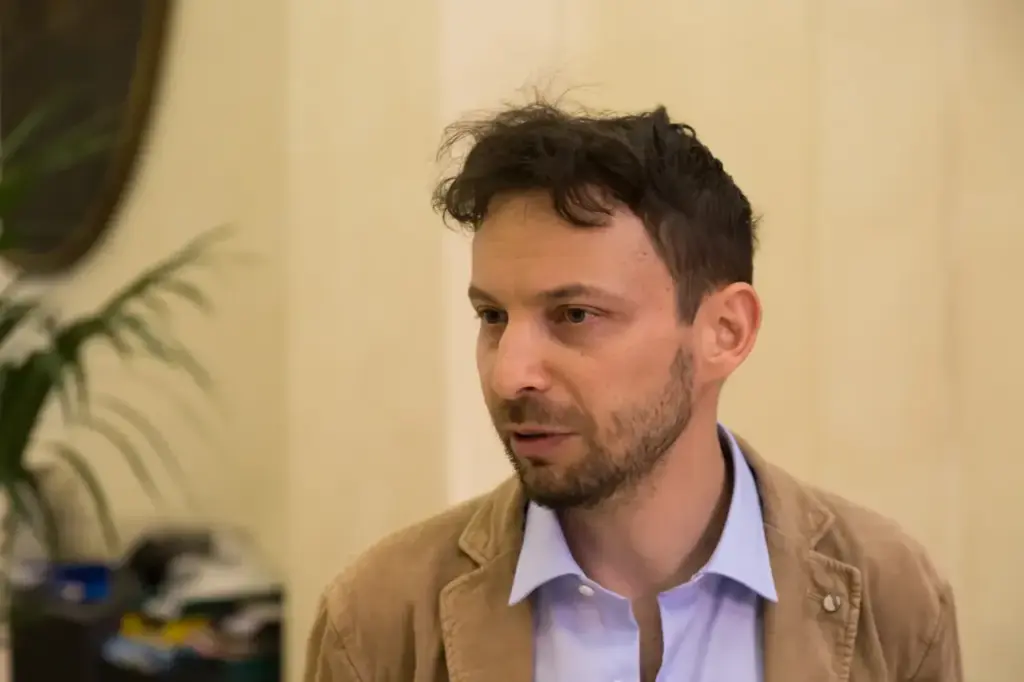 Giovanni Favia: 