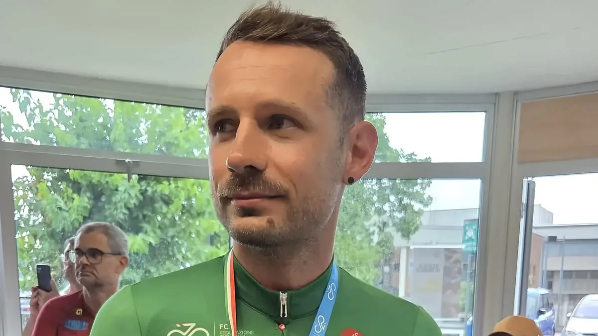 The accident, the drugs, and the darkness: "I almost died." Then the redemption on a bike: Riccardo is the Italian champion
