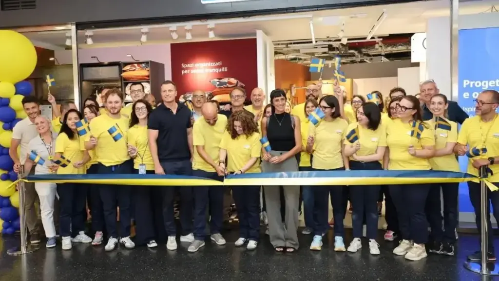 Ikea apre un ‘plan and order point’ (pianifica e ordina) all’interno del centro commerciale I Petali