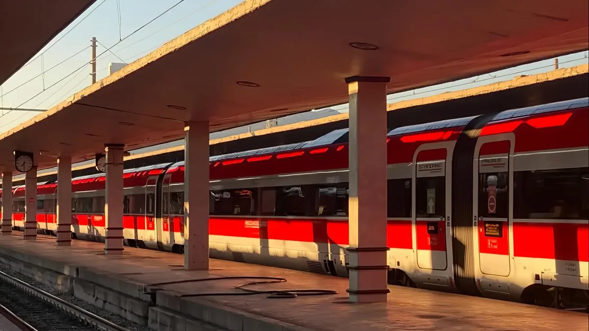 Violent fight on the Ancona-San Benedetto regional train: train urgently stopped and complaints filed