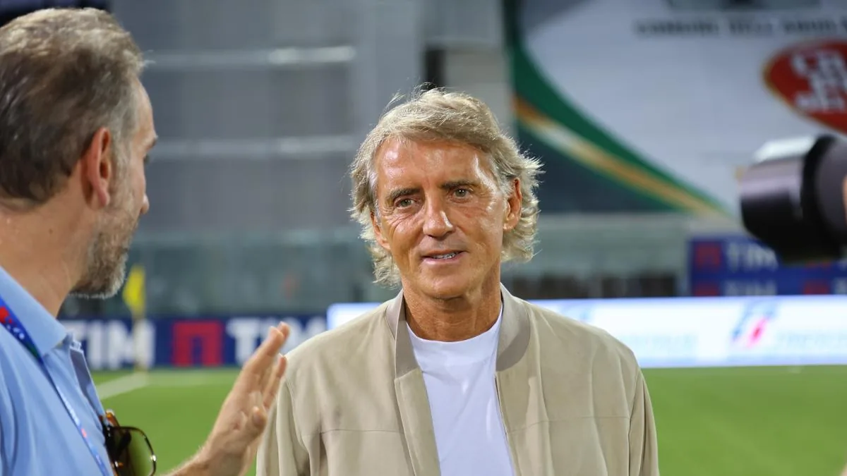 Roberto Mancini back at the helm of Italy? The pros and cons. The longtime friends from Jesi: “He is the right man