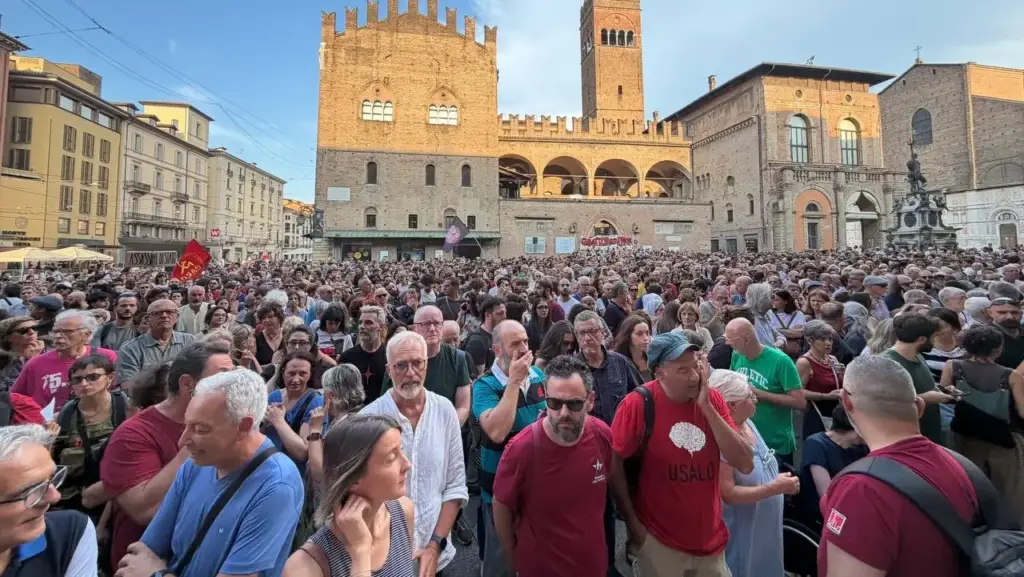 Four thousand protesters from Nettuno