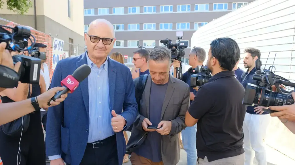 From left, Benedetto Vergari and Matteo Tudini, consultants for health workers and agents