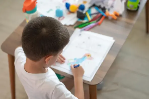 Horror in a kindergarten: children locked in the dark, forced to hit themselves and slapped. 2 teachers arrested