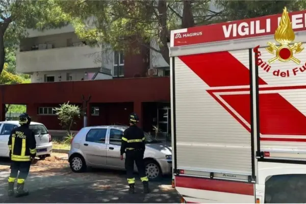 Hot oil catches fire, grandmother is burned while saving grandson from the flames