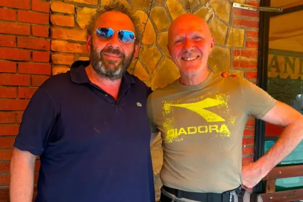 Illness on bike at 55 years old: Giovanni and Omar save him thanks to the app. "He was in cardiac arrest. Resuscitated with the c