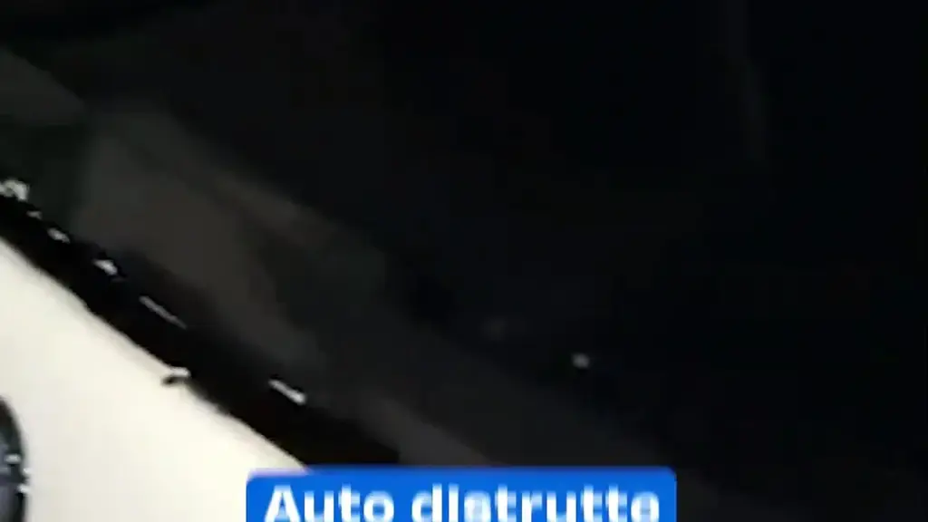 Record hail hits the Ferrara area: 9-centimeter hailstones destroy cars and windows of some houses