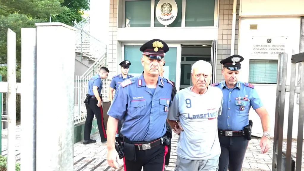Tania ammazzata con un martello dall’ex marito. “Poco prima giocava a carte al circolo, poi la lite per la vendita della casa”