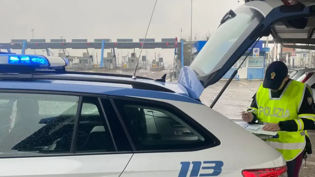 The man was stopped by the highway police shortly after the Sasso Marconi tollbooth