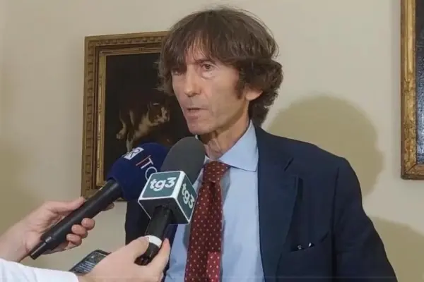 The police officers' lawyer against the mayor of Bologna: "You have to play on your own skin, not on that of