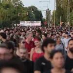 “Justice and truth for Fakir”: the (peaceful) march of 2,000 at Pilastro. A new frame emerges from the bodycam d