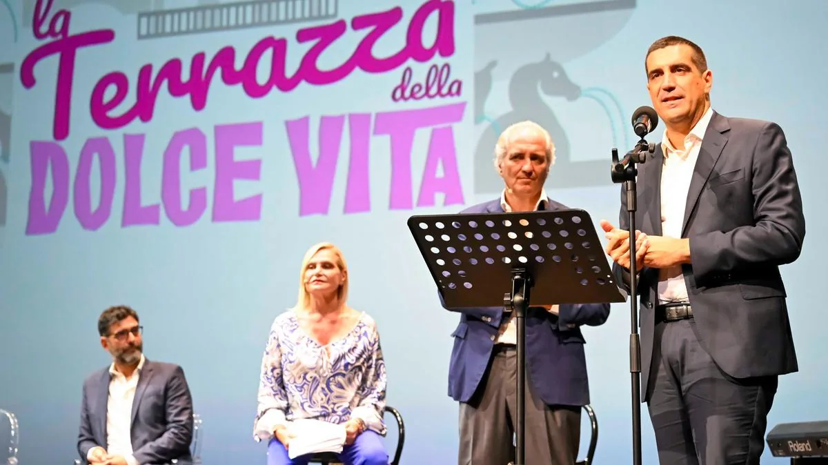 Here is the Terrace of the Sweet Life, starting with Al Bano, Zecchi, and Schettini