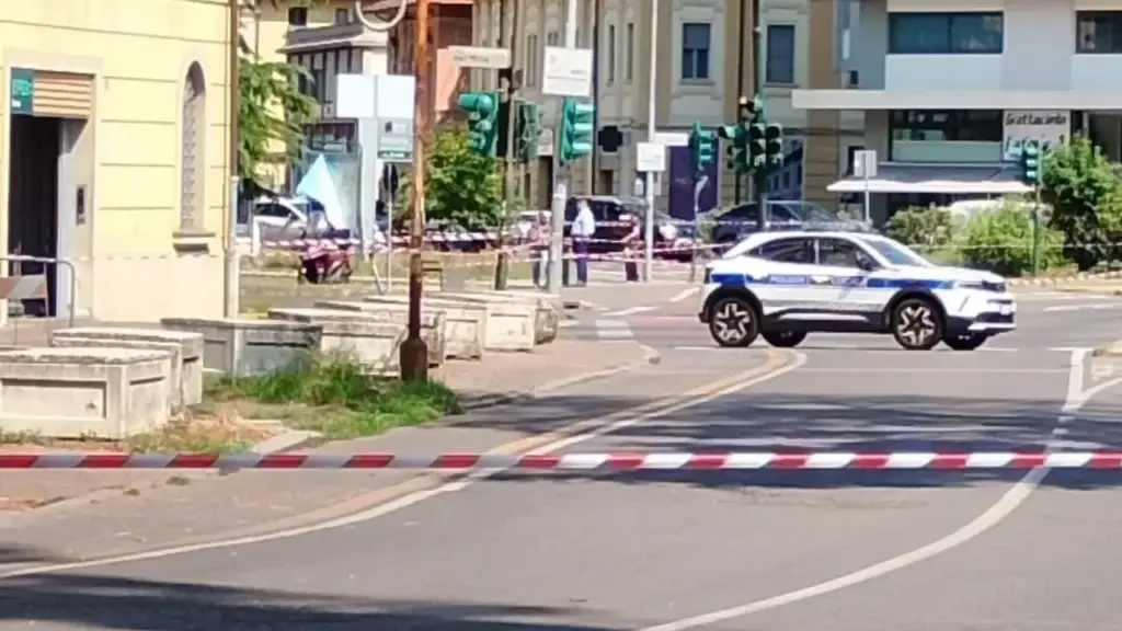 Bomb alarm in bank, Bper headquarters evacuated on via Matteotti