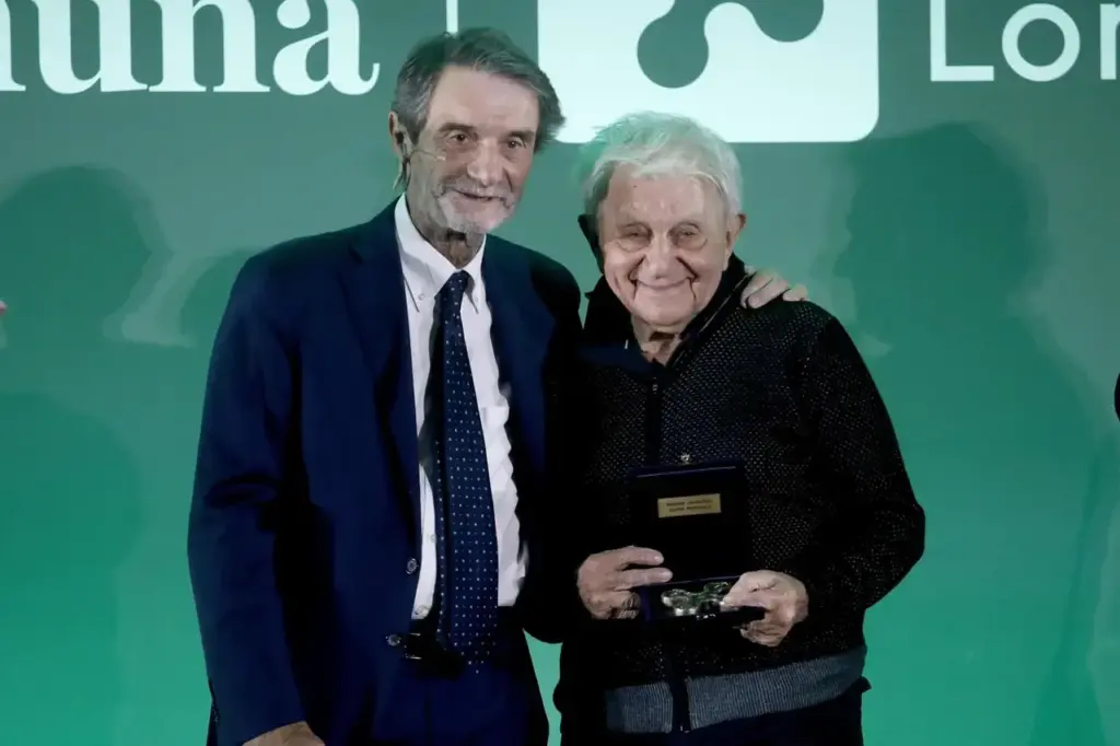 Don Antonio Mazzi was awarded the Rosa Camuna prize by the Lombardy Region in 2024