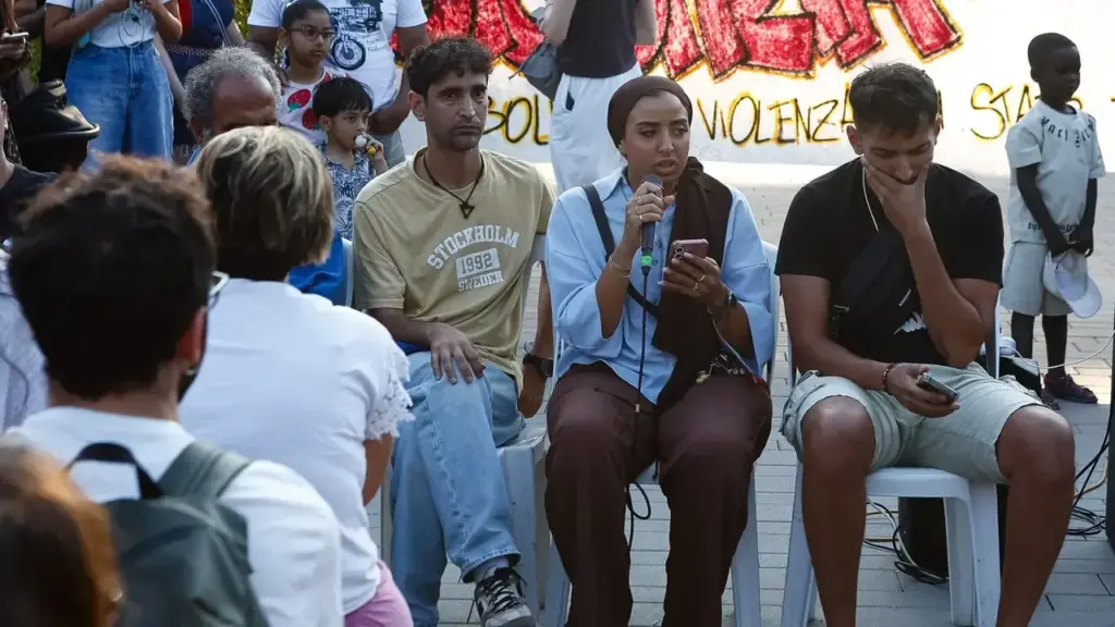 The public assembly in Piazza Lucio Dalla in memory of Fakir