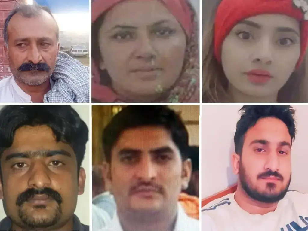 Photo with the faces of Saman Abbas’s family, killed in 2021 and buried in a hole. Above the father and mother, then Saman. Below from left the uncle Danish and the cousins