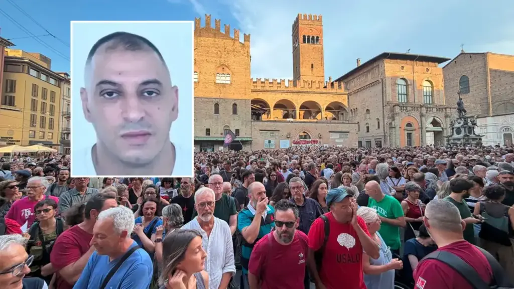 Thousands of people in the square for the 
