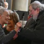 Vecchioni: “When Guccini sang La locomotiva a forest of clenched fists would rise. On a cheerful night inv