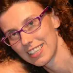 Head-on collision in Sardinia, mother Alessandra loses her life on vacation: husband and 2 young children injured