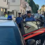 Fight over failure to yield. Two hours later, the showdown between the two drivers and their families: the brawl