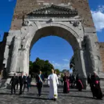 Papa Leone, traveling from Titan to the sea of Rimini: “Straightforward, jovial and supportive land”