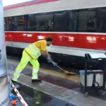 Hit by a train at Rimini station: the young man is in serious condition