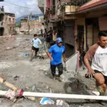 They give up the trip to Nepal: "Country devastated, we are afraid. But they don't want to refund our flights." At stake