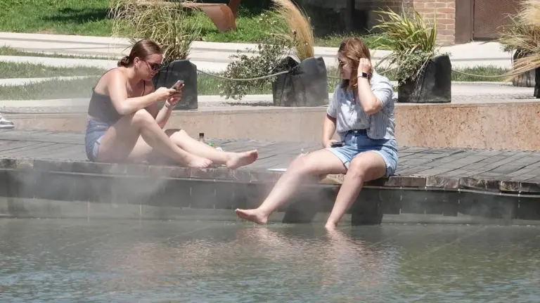 In the city without breath, the alert remains for extreme temperatures: Ausl's advice to counter heat and discomfort