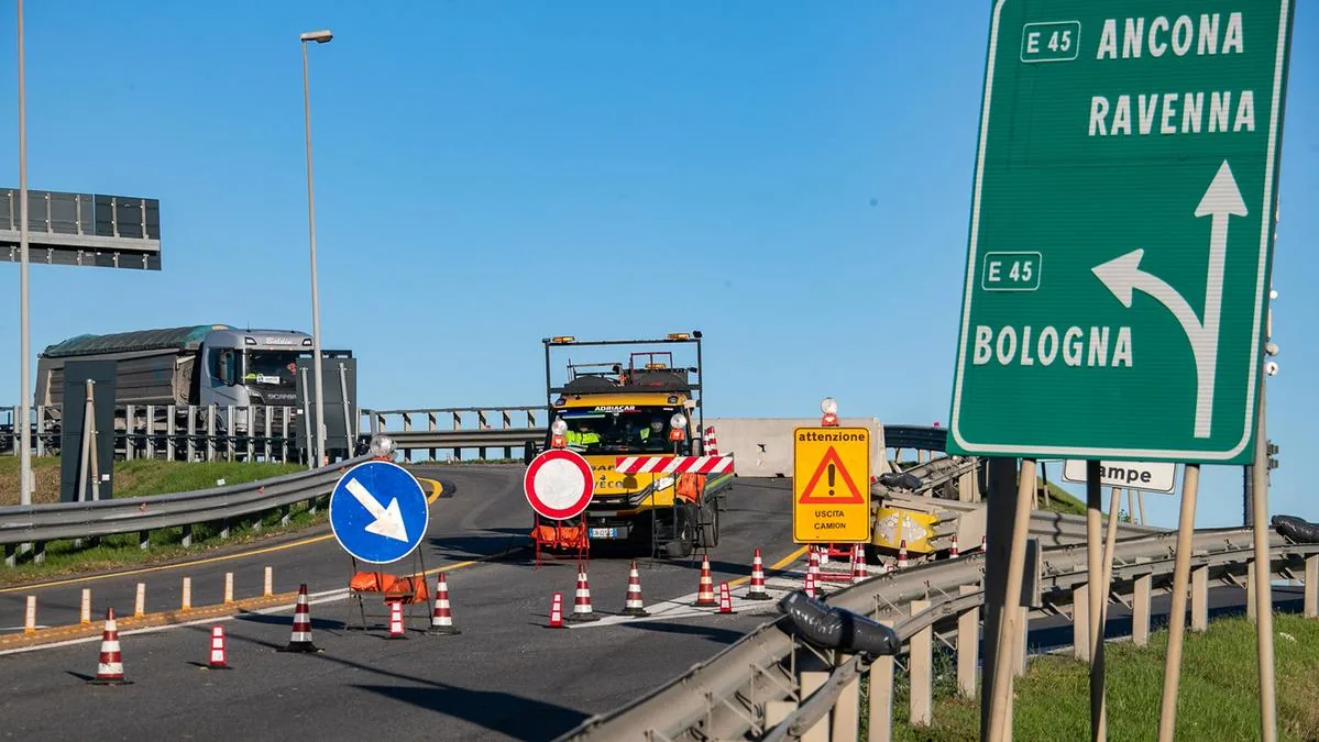 A14, toll booth closed until Friday, August 7: stop towards Bologna and from Ancona