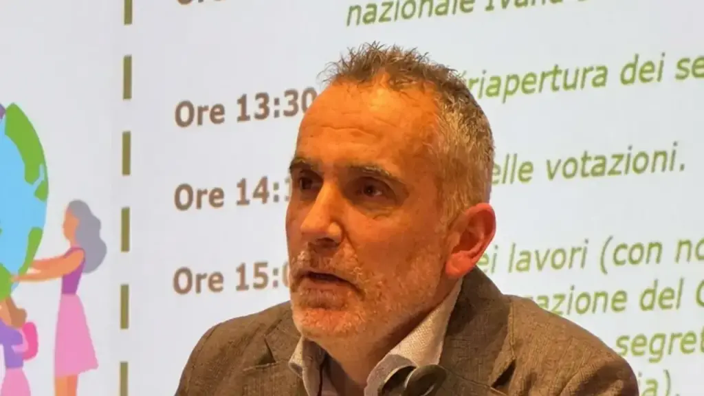 Luca Battistelli, Cisl Scuola