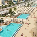 Rimini argues about the beach pools, the mayor to the environmentalists: "Impossible to do without them"