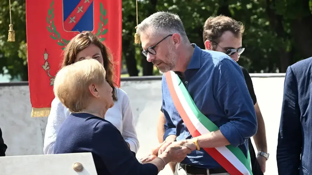 INTITOLAZIONE    CENTRO  SPORTIVO   DI  CASTELMAGGIORE  A  ALEX ZANARDI