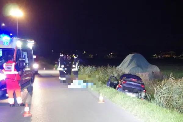 Gianluca dead in the accident: he has a sudden illness while driving, collapses onto his wife and the car goes off the road