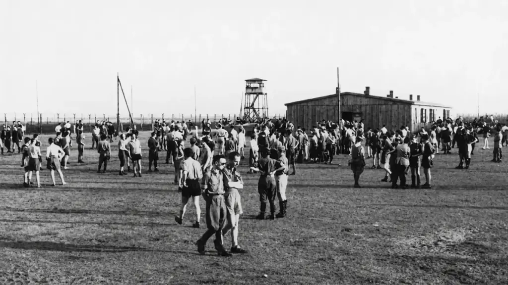 Alcune vedute della vita nei campi di internamento militare