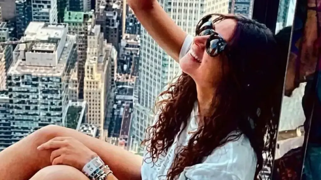Chiara Petrolini, on the trip to New York made immediately after childbirth and the murder of the second child