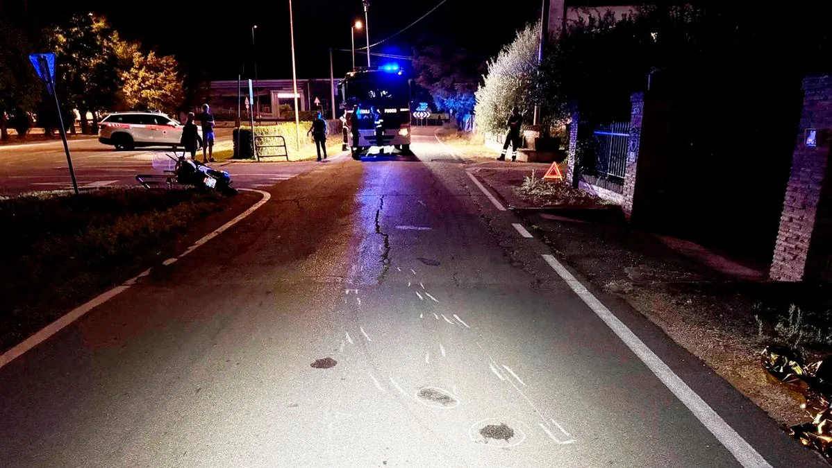 Dead a few meters from his front door: the tragedy of Amedeo, violently thrown from his scooter