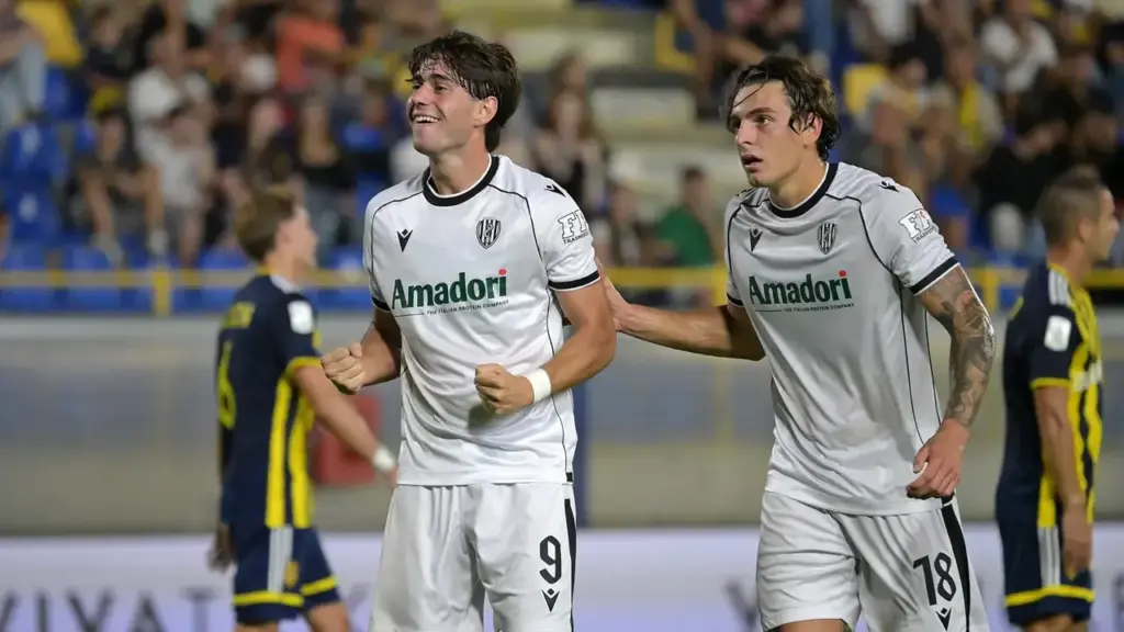 Christian Shpendi of Cesena celebrates after scoring the opening goal (photo Giuseppe Cuozzo/Agenzia Liverani)