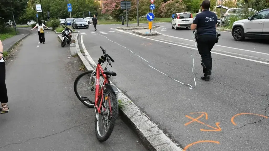 The accident in the Rosta Nuova area while the kids were going to school